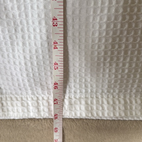 Frette Fager’s Island Luxury Spa  Logo Ivory Waffle Texture Robe - Picture 11 of 14